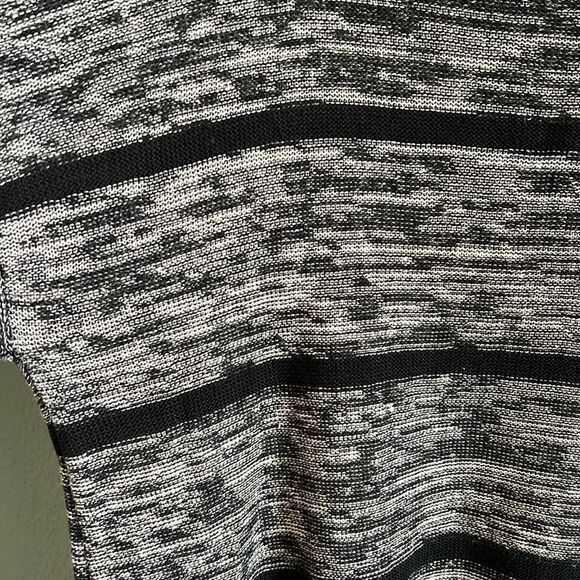 Eileen Fisher Organic Linen Sweater Top - Picture 2 of 4